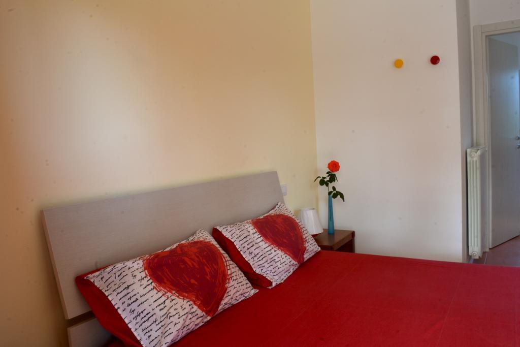 B&B Sotto Le Stelle 法诺 客房 照片